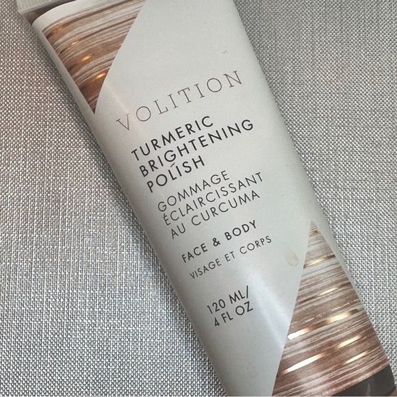 New Volution Beauty Turmeric Brightening Polish Face & Body Exfoliator / 4 fl oz - Picture 2 of 9